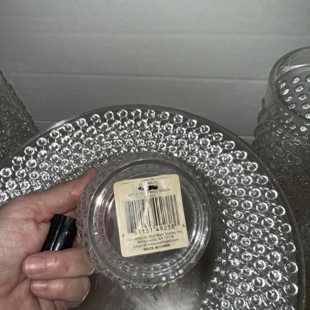 Vtg Acrylic Plastic Dinner Plates And Cups , Hobnail Design , Lot Of 42, Picnic
